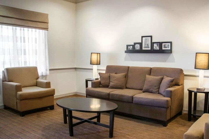 Hotel Interior 10 of 39