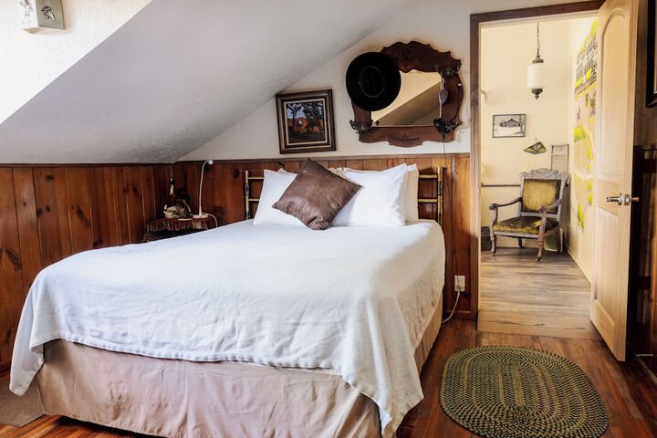 Room 13 of 73