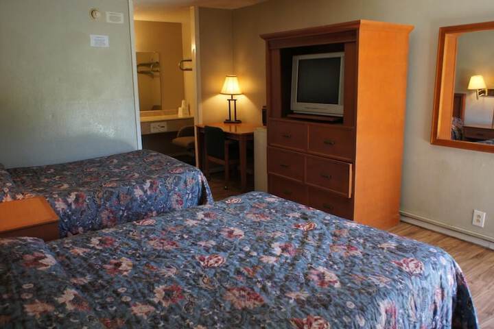 Room 16 of 18