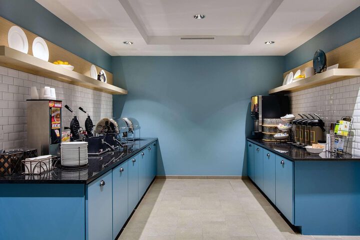 Country Inn & Suites by Radisson Springfield Southeast