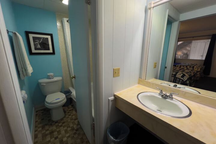 Room 51 of 81