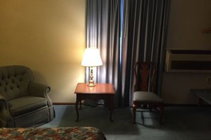 Dutch Mill Inn