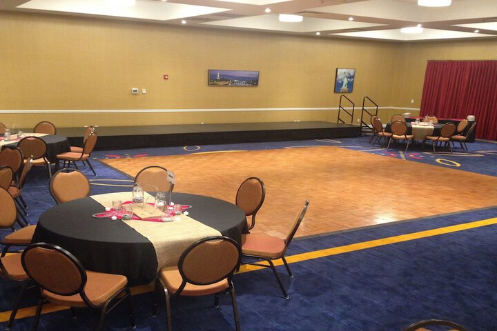 Holiday Inn Express Hotel & Suites Columbia Univ Area-Hwy 63 by IHG