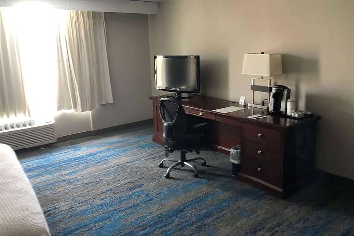 Room 5 of 7