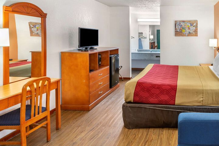 Room 16 of 41