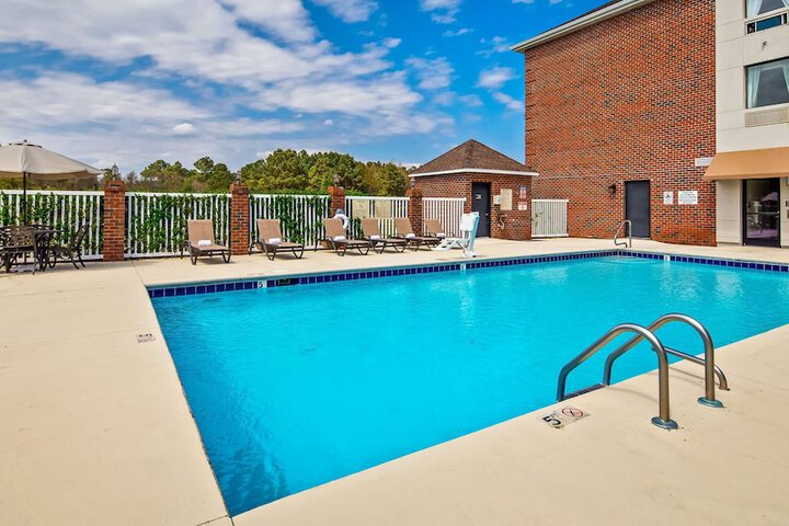 Pool 2 of 15