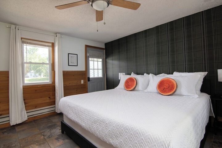 Lumberjill Lodge