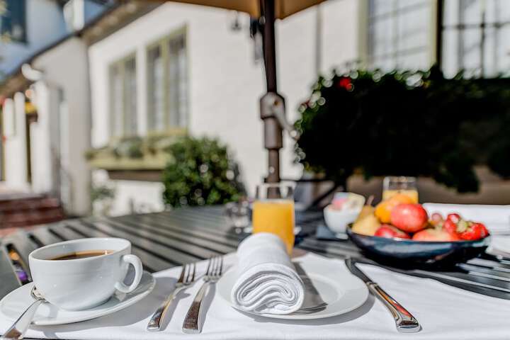 Breakfast/Coffee Service 23 of 29
