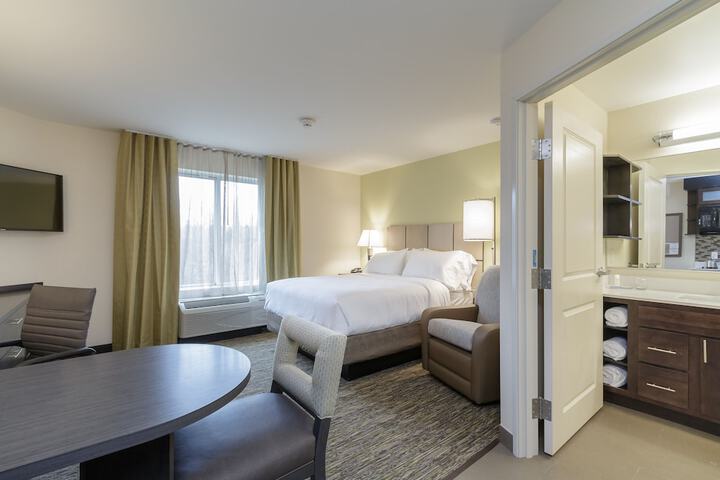 Room 14 of 38