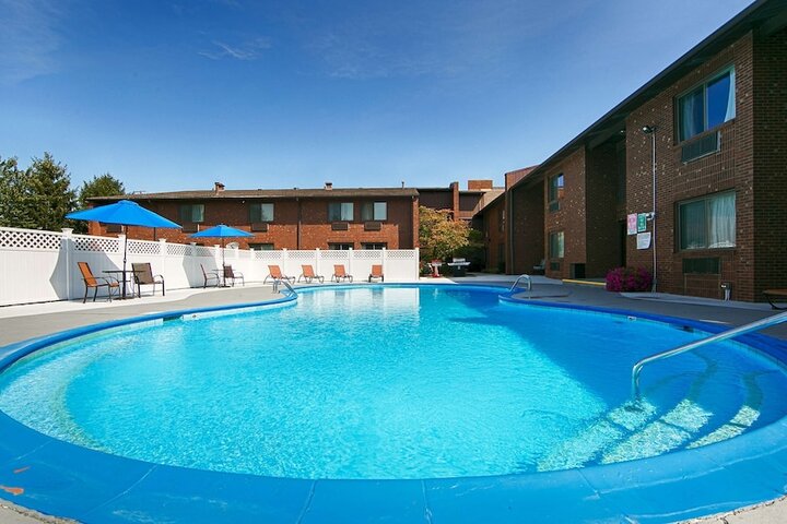 Pool 3 of 24