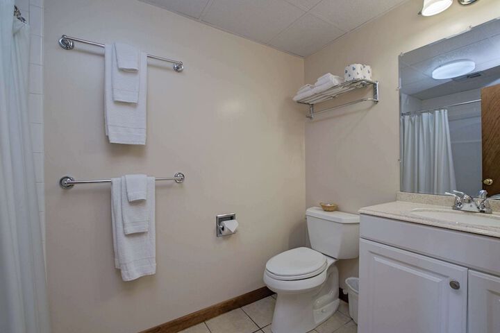 Room 10 of 29