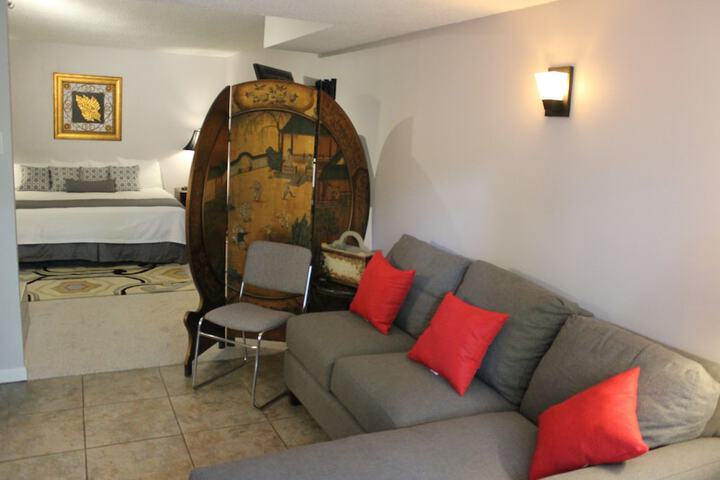 Room 93 of 219