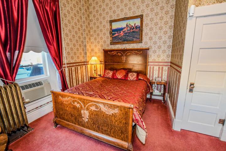 Room 7 of 55