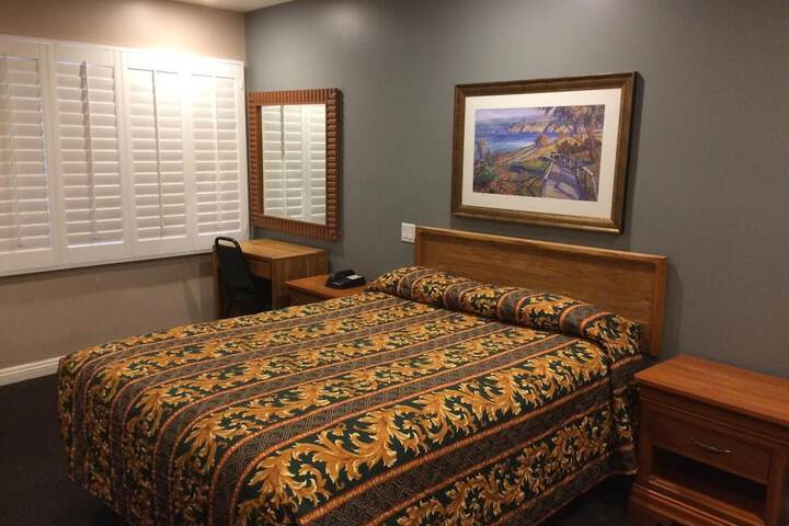 Room 28 of 30