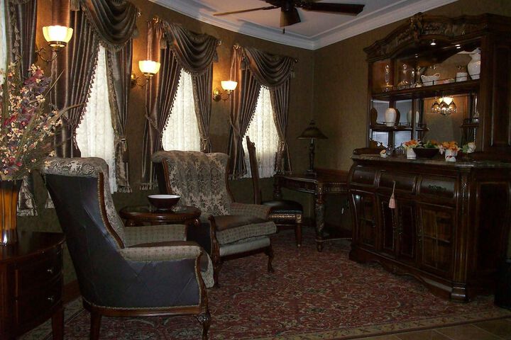 Fulton Steamboat Inn