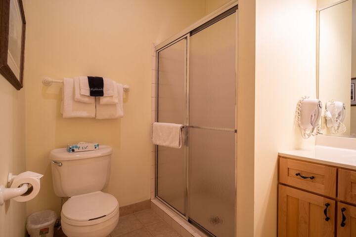Room 74 of 127