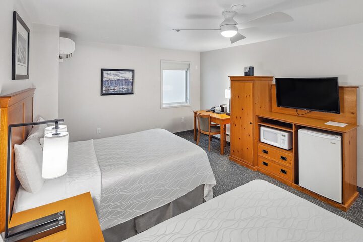 Hotel Edgewater