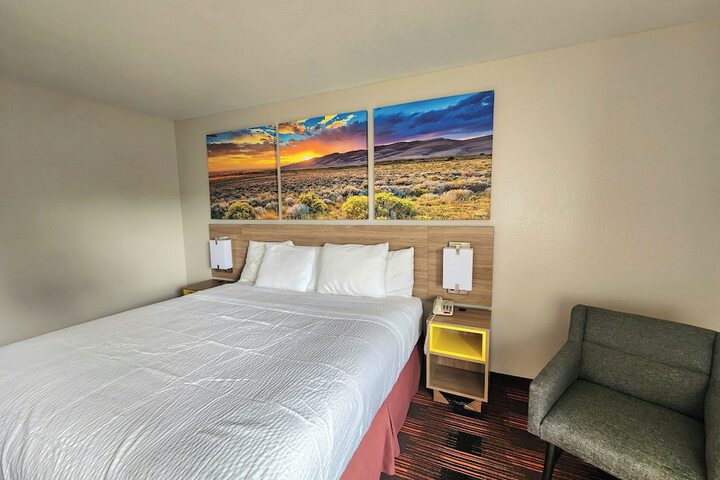 Room 8 of 42