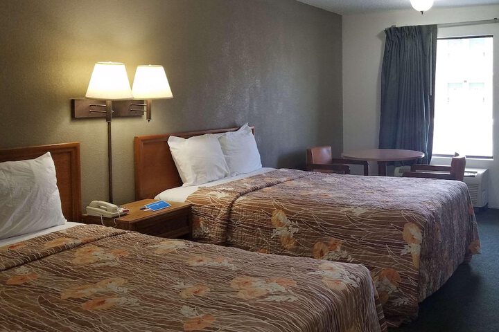 Room 19 of 27