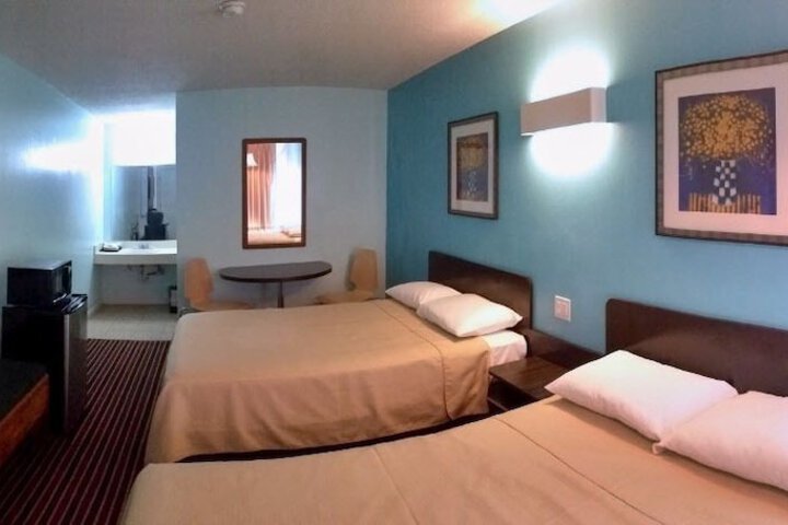 Relax Inn Motel
