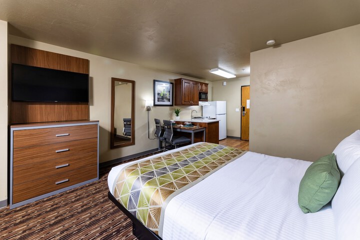 Room 35 of 43