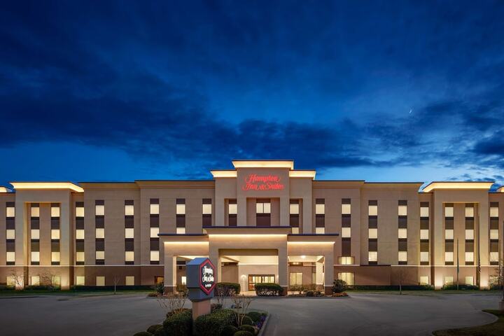 Hotel 3 of 27