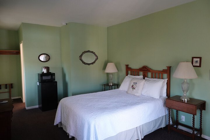 Room 3 of 14