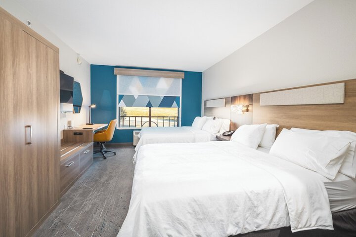 Holiday Inn Express Hotel & Suites St. Robert by IHG