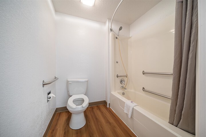 Room 18 of 20