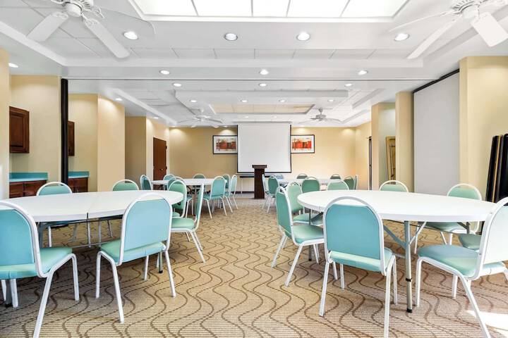Comfort Suites Lumberton North