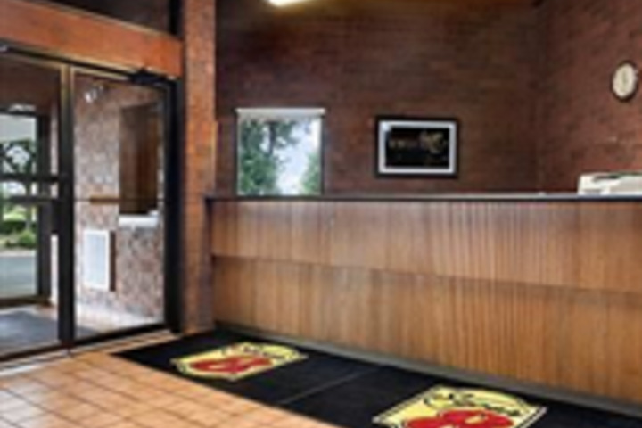 SUPER 8 BEACHWOOD CLEVELAND AREA
