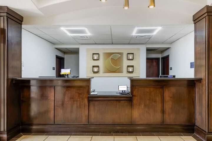 Comfort Inn & Suites (Formerly Executive Inn & Suites Mexia)