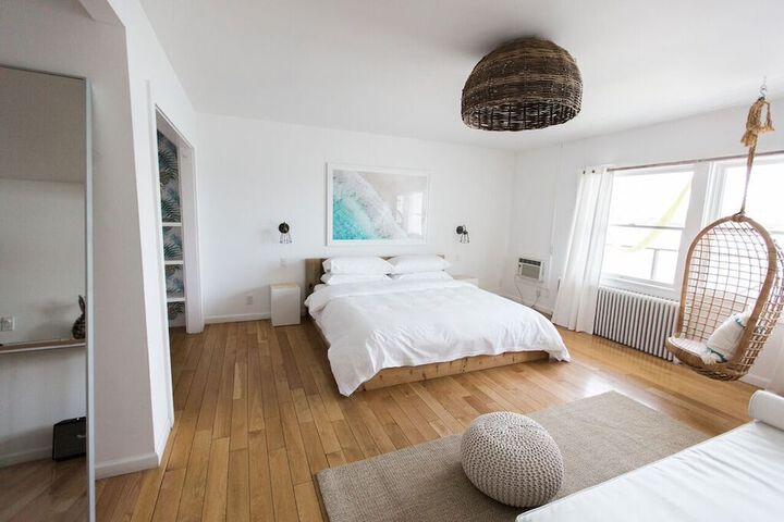 Room 15 of 63