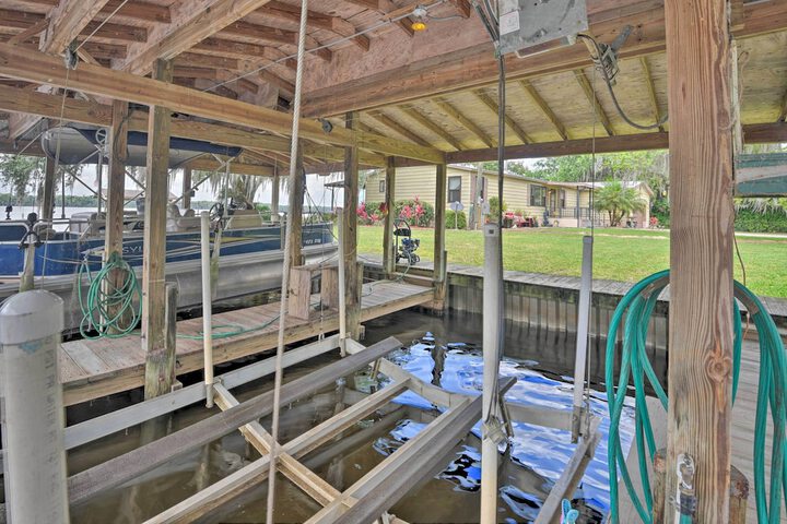 Picturesque Retreat on St. Johns River + Docks