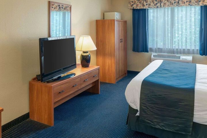 Room 19 of 34