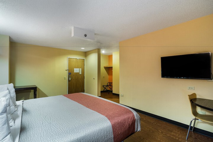 Room 29 of 34