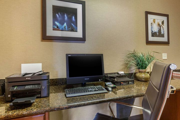 Business Center 43 of 43