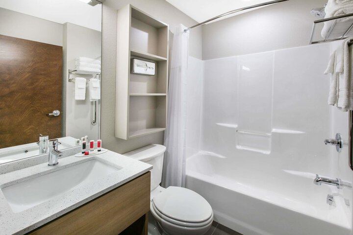 Room 20 of 37