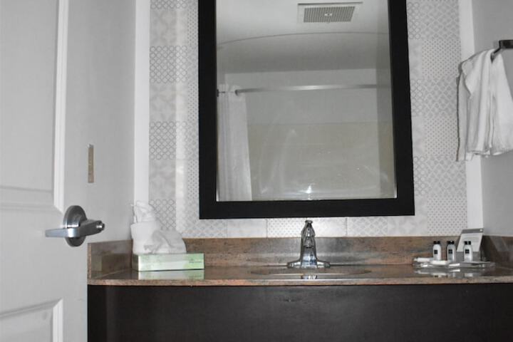 Country Inn & Suites by Radisson Hagerstown, MD