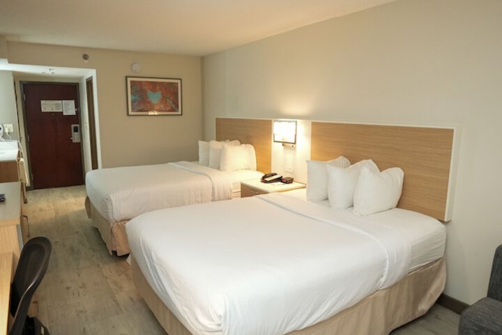 Room 21 of 36