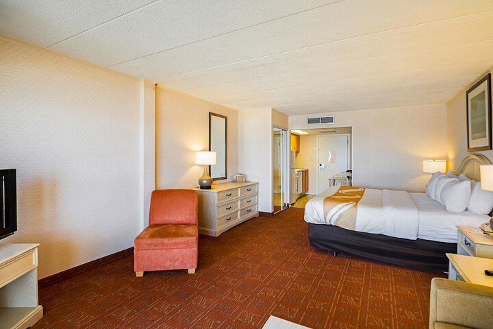 Room 27 of 77