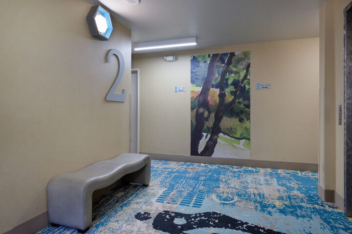 Ballroom/Hall 66 of 79