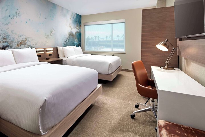 Room 32 of 52