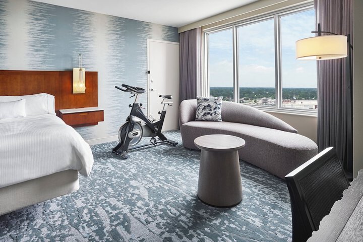Room 13 of 25