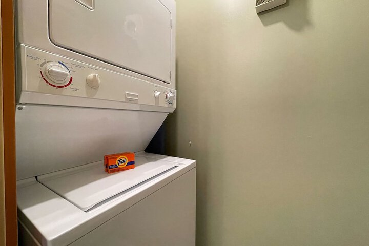 Laundry 11 of 14