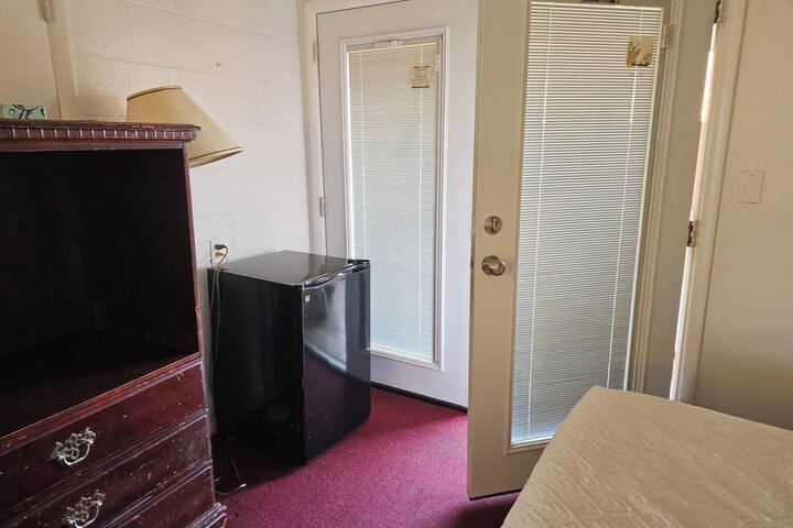 Room 12 of 38
