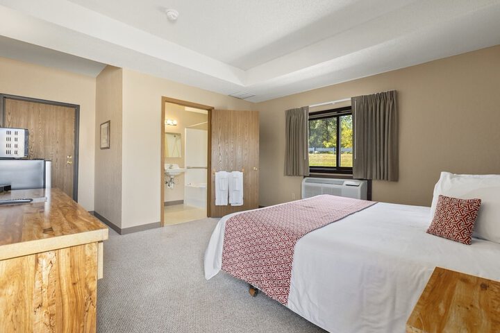 Room 10 of 15