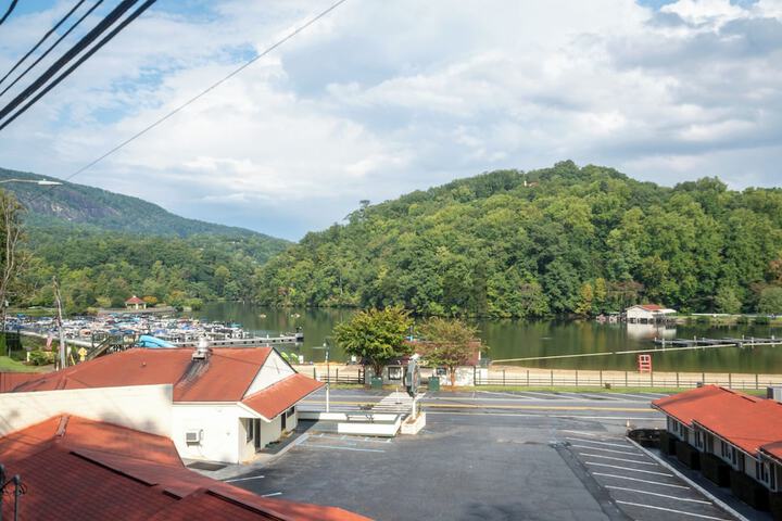 Lake Lure Inn & Spa