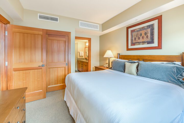 Room 53 of 166