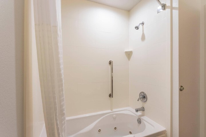Comfort Inn & Suites Hot Springs Midtown